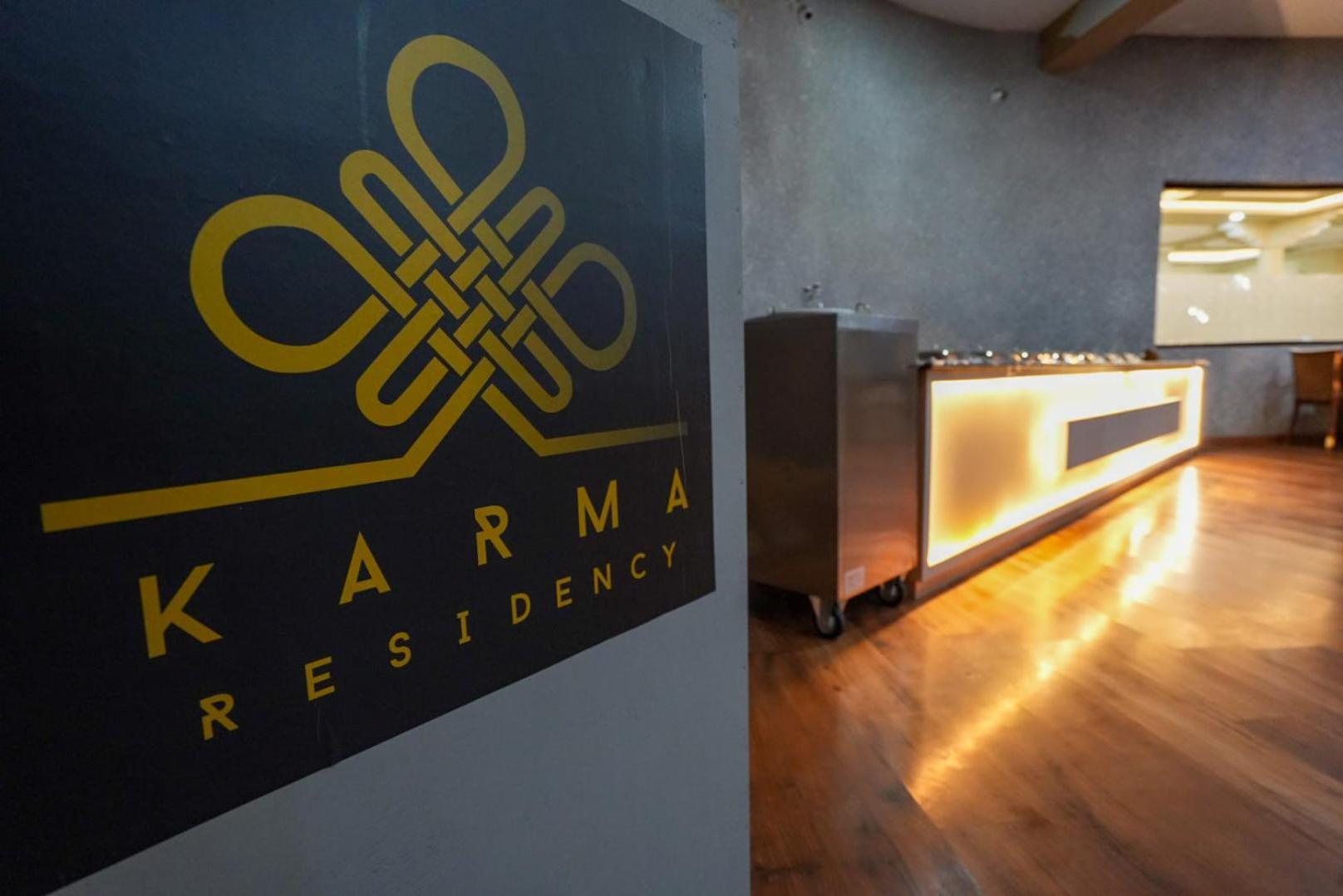 Hotel Karma Residency Лех Екстериор снимка